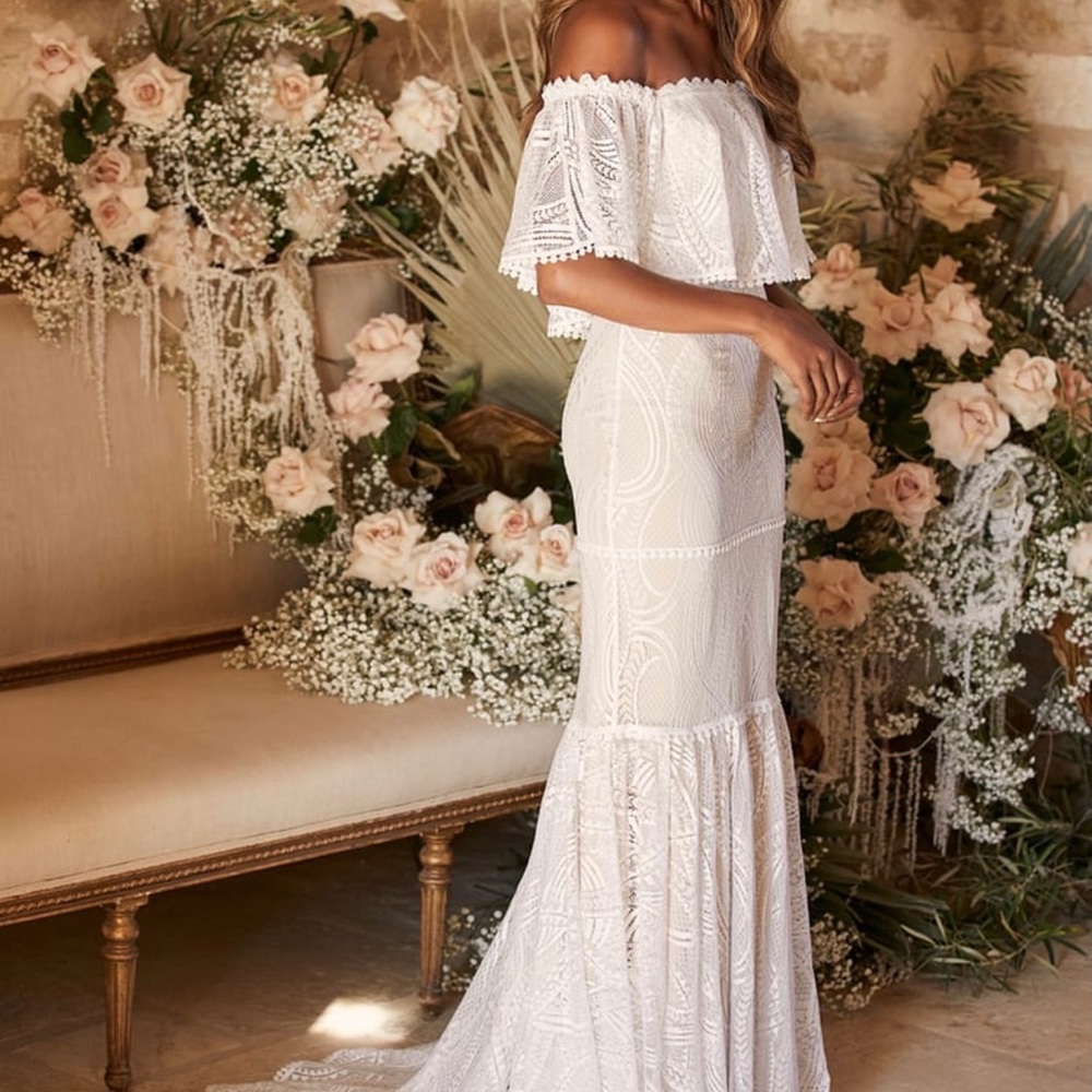In My Life White Lace Off-the-Shoulder Mermaid Maxi Dress! NEW WITH TAGS